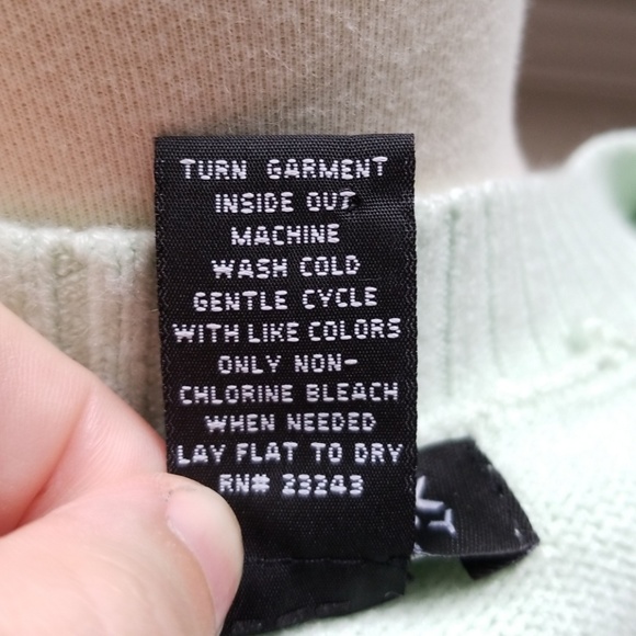 NEW YORK & CO sweater - Picture 6 of 6